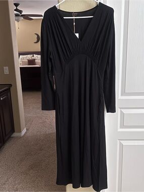 Quince Black Long-Sleeve V-Neck Maxi Dress